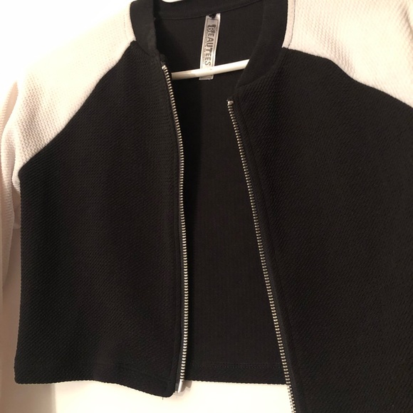 Black and White Jacket - Picture 3 of 8